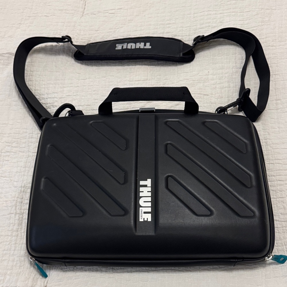 Thule Laptop Bag with Shoulder Strap